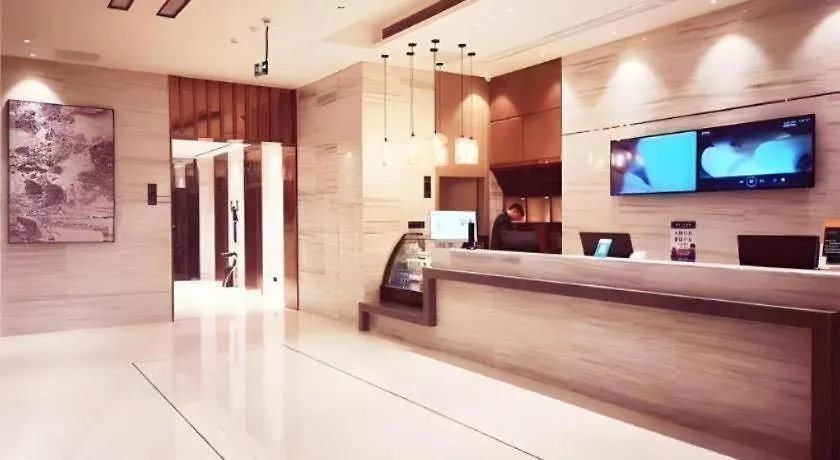 City Comfort Inn Kaifeng Xiaosongcheng Qingming Shangheyuan 2*,  China